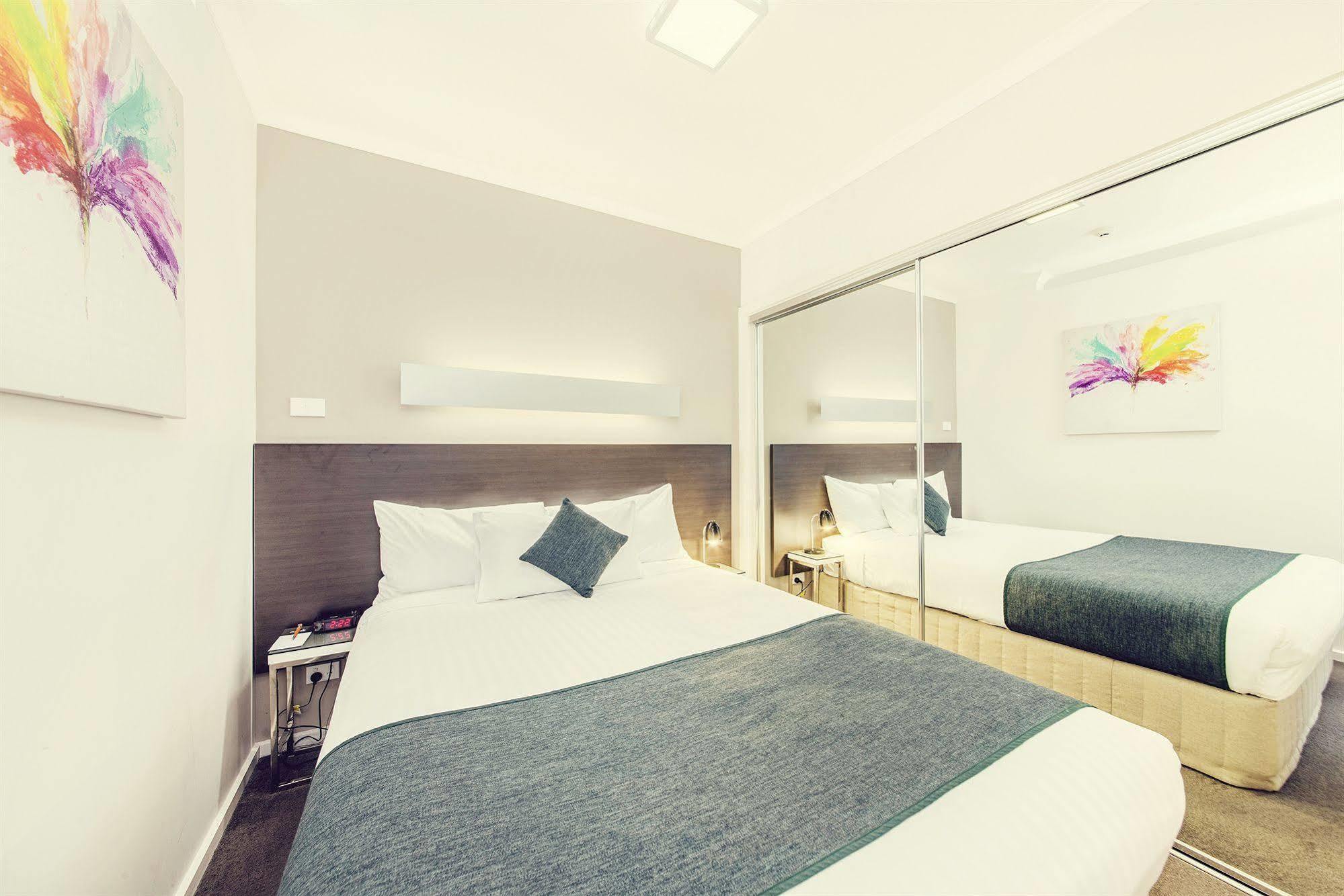 Abode Tuggeranong Aparthotel Canberra Exterior photo
