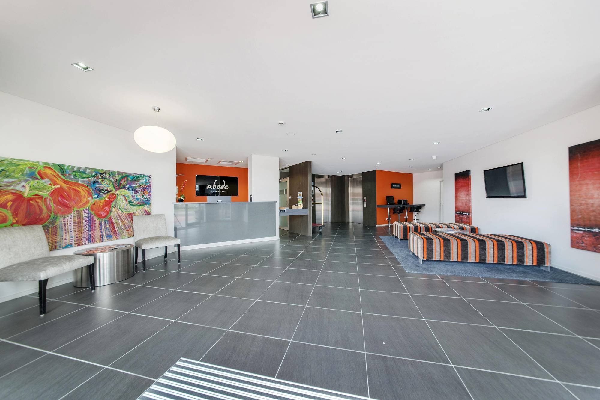Abode Tuggeranong Aparthotel Canberra Exterior photo