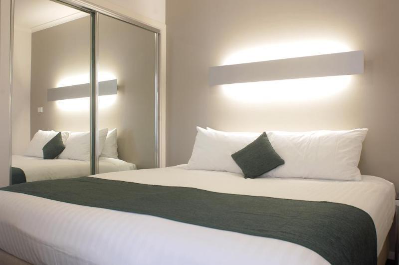 Abode Tuggeranong Aparthotel Canberra Exterior photo